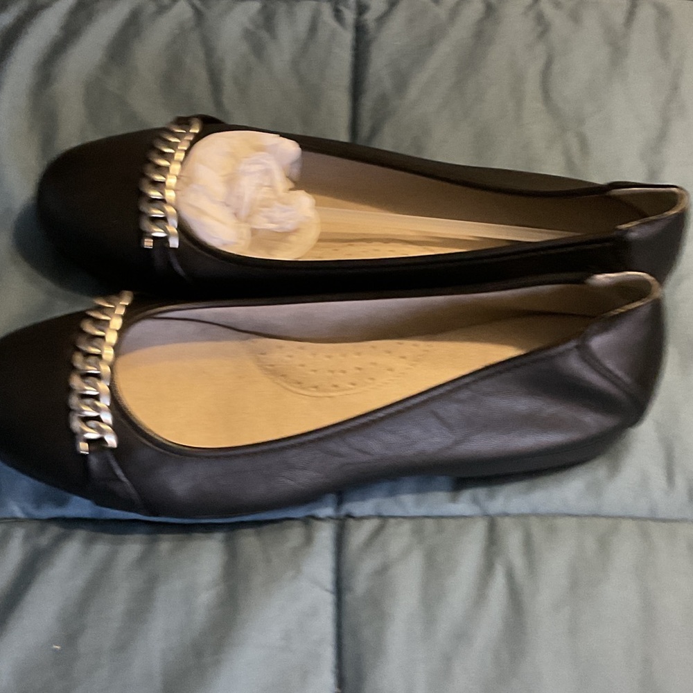Clarks Black Slip-On Ballet Flats with Silver Chain Trim